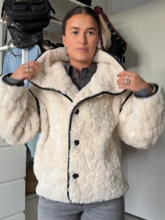 Women’s Ultra-Soft Lamb Fleece Jacket