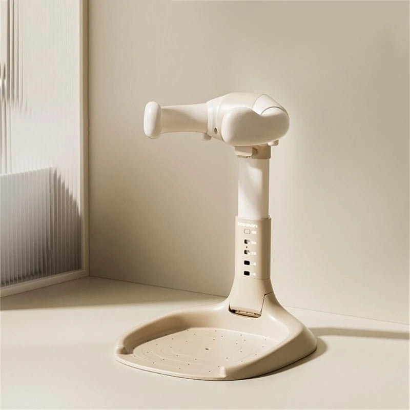Comfortable and practical bathing station for babies and toddlers