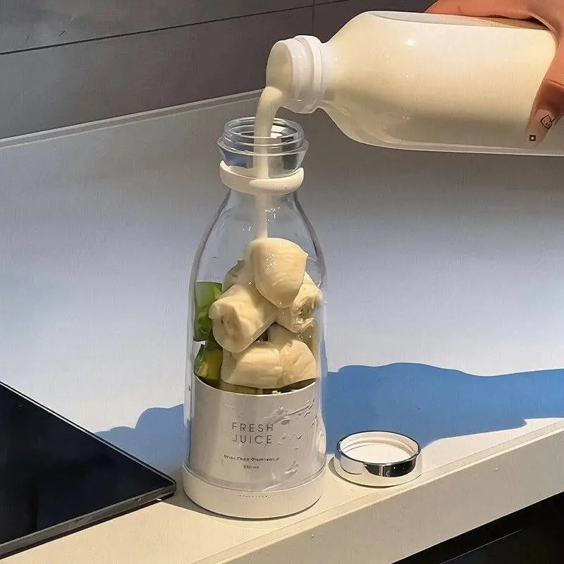 Portable Large Capacity Automatic Fruit Juicer Cup