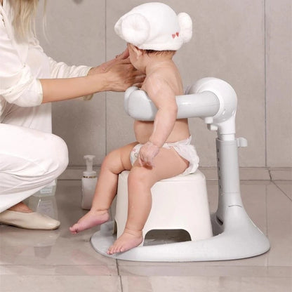 Comfortable and practical bathing station for babies and toddlers
