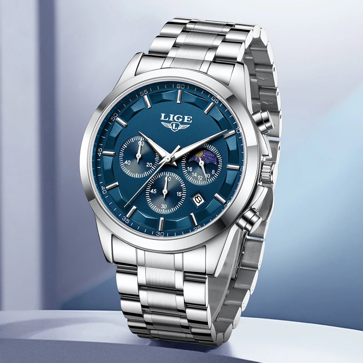 Elevate Your Style: Luxury Quartz Chronograph Watch for Gentlemen